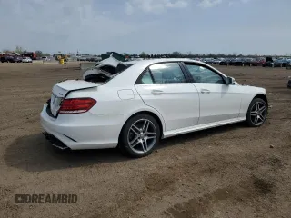 2015 Mercedes-Benz E 350 Luxury with VIN WDDHF8JB7FB121496, listed as a Copart auction lot 54693015 with 160,835 mi miles and Salvage title. Bid and sale history available at DreamBid. Image 3.