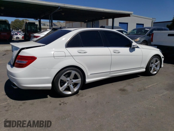 2014 Mercedes-Benz C 350 Sport with VIN WDDGF5HB4EA942494, listed as a Copart auction lot 67640014 with 40,558 mi miles and Salvage Title. Bid and sale history available at DreamBid. Image 3.
