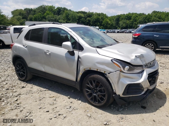 2021 Chevrolet Trax LT with VIN KL7CJLSM0MB367872, listed as a Copart auction lot 57724154 with 61,582 mi miles and Salvage Title. Bid and sale history available at carsss.com. Image 4.