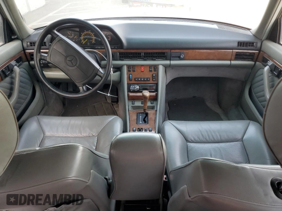 1989 Mercedes-Benz 560 with VIN WDBCA39D7KA428225, listed as a Copart auction lot 85363764 with 263,874 mi miles and Clean Title. Bid and sale history available at DreamBid. Image 8.
