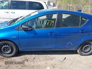 2015 Toyota Prius One with VIN JTDKDTB32F1092818, listed as a IAAI auction lot 41971779 with 113,974 mi miles and . Bid and sale history available at carsss.com. Image 14.