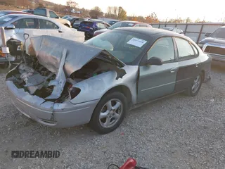 2001 Ford Taurus SES with VIN 1FAFP55U81G174122, listed as a IAAI auction lot 40973418 with 173,802 mi miles. Bid and sale history available at carsss.com. Image 2.