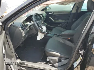 2019 Volkswagen Jetta S z VIN 3VWCB7BUXKM161873, wystawiony jako Copart lot #58712005 z przebiegiem Nie podano mil oraz Szkoda całkowita • Salvage title. Historia ofert i sprzedaży dostępna na DreamBid. Obrazek 7.