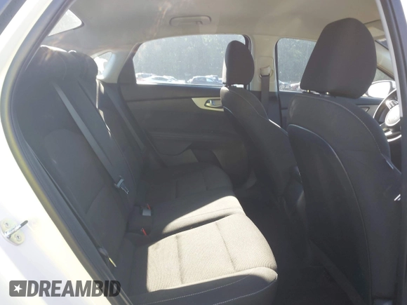 2024 Kia Forte LXS z VIN 3KPF24AD0RE778218, wystawiony jako IAAI lot #42302168 z przebiegiem 57 661 mil mil oraz . Historia ofert i sprzedaży dostępna na DreamBid. Obrazek 8.