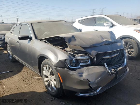2019 Chrysler 300 Touring with VIN 2C3CCARG3KH663947, listed as a Copart auction lot 48695625 with 37,208 mi miles and Salvage Title. Bid and sale history available at carsss.com. Image 4.