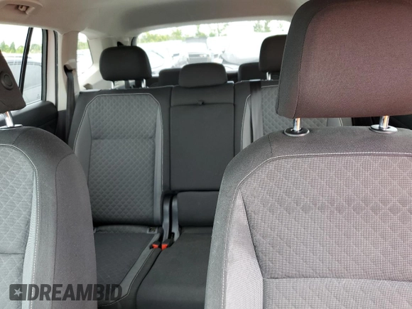 2021 Volkswagen Tiguan S with VIN 3VV1B7AX8MM051382, listed as a Copart auction lot 63998125 with 110,575 mi miles and Clean title. Bid and sale history available at DreamBid. Image 10.