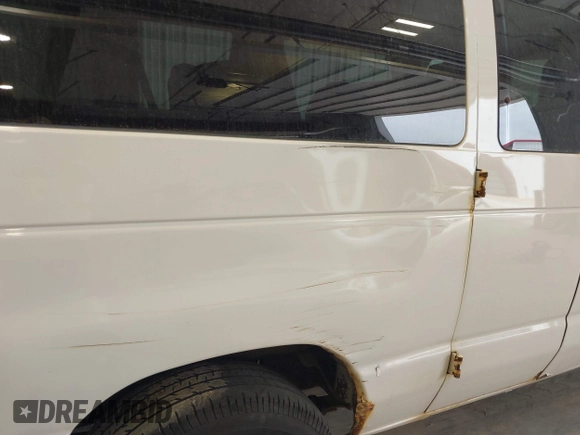 2010 Ford Econoline Passenger XL с VIN 1FBSS3BL2ADA68410, выставлен на аукционе IAAI как лот 42359755 с пробегом 233 955 миль миль и . История ставок и продаж доступна на DreamBid. Изображение 6.