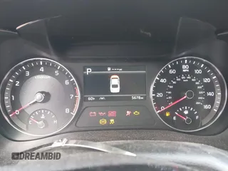 2024 Kia Forte LXS z VIN 3KPF24AD3RE819344, wystawiony jako IAAI lot #42247582 z przebiegiem 5 678 mil mil oraz . Historia ofert i sprzedaży dostępna na DreamBid. Obrazek 7.