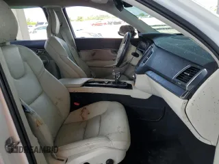 2020 Volvo XC90 Momentum with VIN YV4102CK0L1606844, listed as a Copart auction lot 64868664 with 50,290 mi miles and Non Repairable. Bid and sale history available at carsss.com. Image 7.