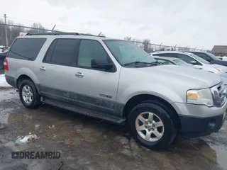 2007 Ford Expedition EL SSV with VIN 1FMFK16537LA27033, listed as a IAAI auction lot 41695330 with 247,210 mi miles. Bid and sale history available at carsss.com. Image 1.