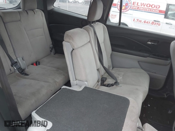 2016 Honda Pilot LX with VIN 5FNYF6H13GB061503, listed as a IAAI auction lot 42096651 with 226,785 mi miles. Bid and sale history available at carsss.com. Image 8.