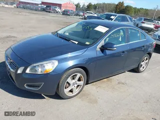 2013 Volvo S60 T5 with VIN YV1612FH0D2234126, listed as a IAAI auction lot 41822163 with 160,503 mi miles. Bid and sale history available at carsss.com. Image 2.