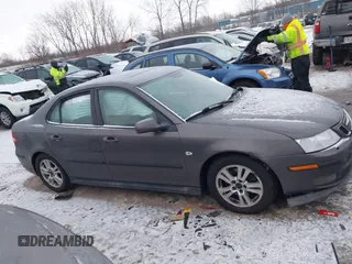 2006 Saab 9-3 z VIN YS3FD49Y261023399, wystawiony jako IAAI lot #41393831 z przebiegiem 201 102 mil mil oraz . Historia ofert i sprzedaży dostępna na DreamBid. Obrazek 13.