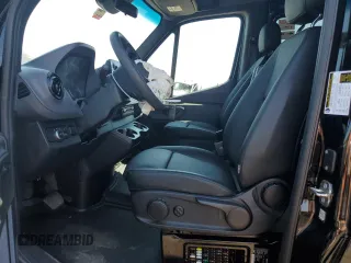 2024 Mercedes-Benz Sprinter with VIN W1Z4NFHY4RP668167, listed as a Copart auction lot 69724604 with 2,342 mi miles and Salvage Title. Bid and sale history available at DreamBid. Image 7.