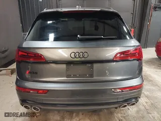 2024 Audi SQ5 Premium Plus with VIN WA1B4AFY5R2063431, listed as a IAAI auction lot 41710492 with 10,301 mi miles. Bid and sale history available at carsss.com. Image 17.