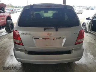 2005 Kia Sorento LX with VIN KNDJC733855449656, listed as a Copart auction lot 52234685 with 114,398 mi miles and Salvage Title. Bid and sale history available at carsss.com. Image 6.