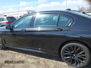 2021 BMW 7 Series 750i xDrive with VIN WBA7U2C05MCF72521, listed as a IAAI auction lot 41763182 with 68,668 mi miles and . Bid and sale history available at DreamBid. Image 14.