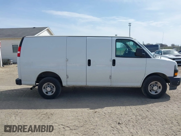 2018 Chevrolet Express Cargo Van with VIN 1GCWGAFP8J1253370, listed as a IAAI auction lot 41791109 with 101,253 mi miles. Bid and sale history available at carsss.com. Image 13.