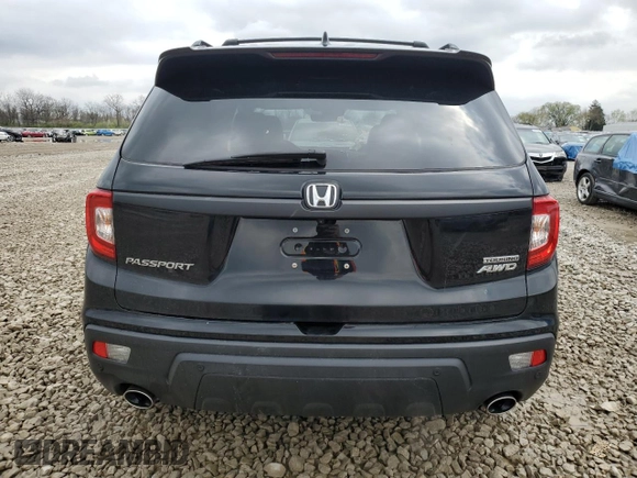 2021 Honda Passport Touring z VIN 5FNYF8H91MB009476, wystawiony jako Copart lot #52449015 z przebiegiem 42 848 mil mil oraz Szkoda całkowita • Salvage title. Historia ofert i sprzedaży dostępna na DreamBid. Obrazek 6.