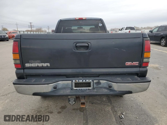 2005 GMC Sierra 2500HD SLT with VIN 1GTHK29U05E307645, listed as a Copart auction lot 80295834 with 151,225 mi miles and Salvage title. Bid and sale history available at DreamBid. Image 6.