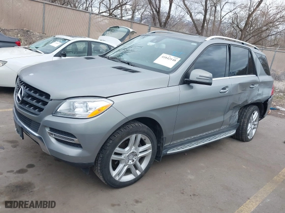 2015 Mercedes-Benz M-Class ML 350 with VIN 4JGDA5HBXFA532968, listed as a IAAI auction lot 41842148 with 108,253 mi miles. Bid and sale history available at carsss.com. Image 16.