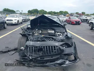 2022 Mercedes-Benz AMG GT 53 z VIN W1K7X6BB6NA045124, wystawiony jako IAAI lot #42637008 z przebiegiem Nie podano mil oraz . Historia ofert i sprzedaży dostępna na DreamBid. Obrazek 6.