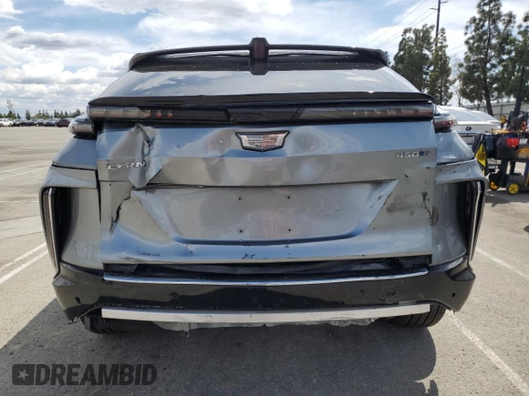 2024 Cadillac LYRIQ Luxury z VIN 1GYKPRRK6RZ104038, wystawiony jako Copart lot #51623145 z przebiegiem Nie podano mil oraz Szkoda całkowita • Salvage title. Historia ofert i sprzedaży dostępna na DreamBid. Obrazek 6.