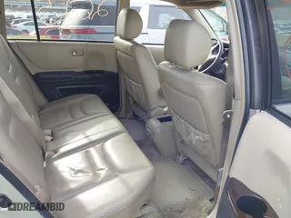 2003 Toyota Highlander with VIN JTEHF21A430146857, listed as a IAAI auction lot 40762625 with 134,431 mi miles. Bid and sale history available at carsss.com. Image 8.