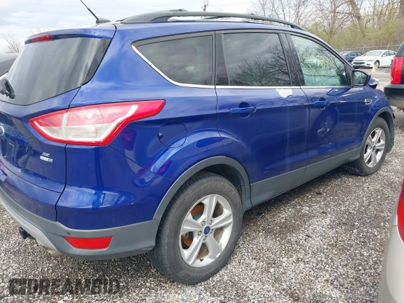 2016 Ford Escape SE z VIN 1FMCU9G99GUC32802, wystawiony jako IAAI lot #41958414 z przebiegiem 131 962 mil mil oraz . Historia ofert i sprzedaży dostępna na DreamBid. Obrazek 4.