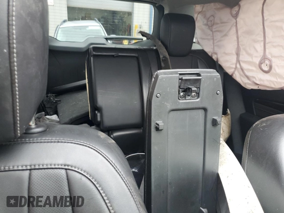 2016 GMC Terrain Denali z VIN 2GKFLRE32G6146804, wystawiony jako Copart lot #52802405 z przebiegiem Nie podano mil oraz Szkoda całkowita • Salvage title. Historia ofert i sprzedaży dostępna na DreamBid. Obrazek 10.