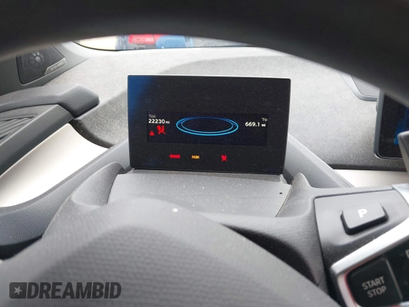 2019 BMW i3 z VIN WBY8P4C54K7E83372, wystawiony jako IAAI lot #42055886 z przebiegiem 22 230 mil mil oraz . Historia ofert i sprzedaży dostępna na DreamBid. Obrazek 17.