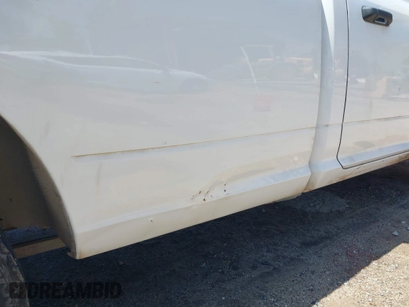 2016 Ram 1500 with VIN 3C6JR6DM0GG352213, listed as a IAAI auction lot 42384058 with 215,233 mi miles and . Bid and sale history available at DreamBid. Image 17.