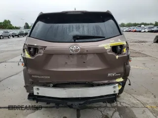 2017 Toyota Highlander XLE with VIN 5TDJZRFH4HS398415, listed as a Copart auction lot 59386805 with 105,463 mi miles and Salvage title. Bid and sale history available at DreamBid. Image 6.