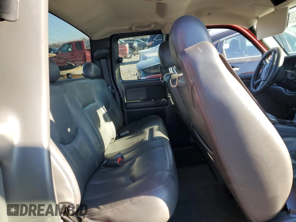 2004 Chevrolet Silverado SS z VIN 2GCEK19N941283609, wystawiony jako Copart lot #83669554 z przebiegiem 132 832 mil mil oraz Szkoda całkowita • Salvage title. Historia ofert i sprzedaży dostępna na DreamBid. Obrazek 10.