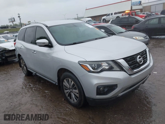 2018 Nissan Pathfinder S z VIN 5N1DR2MN7JC621109, wystawiony jako IAAI lot #42184064 z przebiegiem 135 902 mil mil oraz . Historia ofert i sprzedaży dostępna na DreamBid. Obrazek 1.