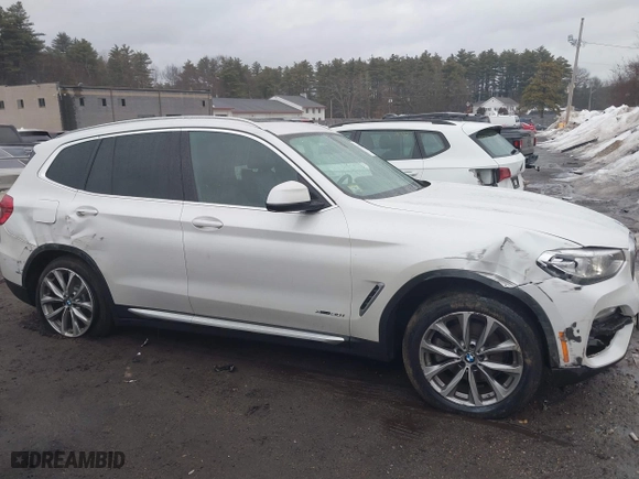2018 BMW X3 xDrive30i with VIN 5UXTR9C5XJLC78985, listed as a IAAI auction lot 41727449 with 41,566 mi miles. Bid and sale history available at carsss.com. Image 13.