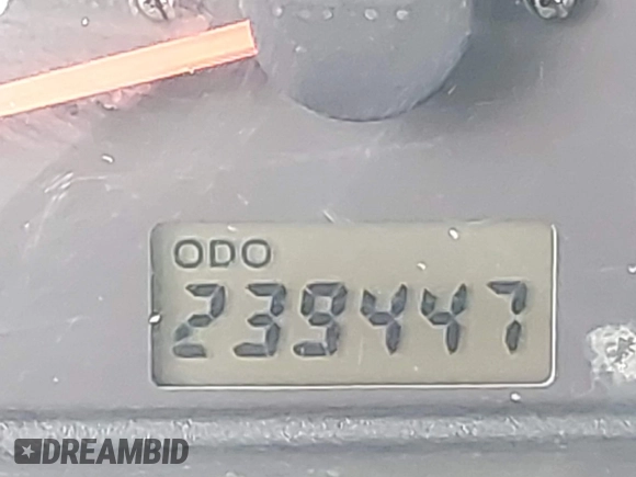 2002 Suzuki XL7 Standard z VIN JS3TY92V824101190, wystawiony jako IAAI lot #41749203 z przebiegiem 239 447 mil mil oraz . Historia ofert i sprzedaży dostępna na DreamBid. Obrazek 15.
