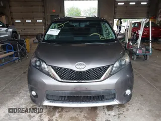 2013 Toyota Sienna SE с VIN 5TDXK3DC4DS355030, выставлен на аукционе IAAI как лот 42323907 с пробегом 190 836 миль миль и . История ставок и продаж доступна на DreamBid. Изображение 12.