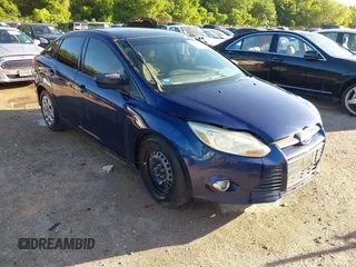 2012 Ford Focus SE with VIN 1FAHP3F28CL126091, listed as a IAAI auction lot 42053457 with 197,393 mi miles. Bid and sale history available at carsss.com. Image 1.
