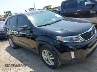 2015 Kia Sorento LX с VIN 5XYKT4A75FG643224, выставлен на аукционе IAAI как лот 41923171 с пробегом 88 513 миль миль и . История ставок и продаж доступна на DreamBid. Изображение 1.