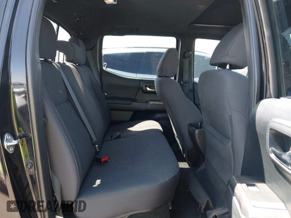 2016 Toyota Tacoma SR with VIN 3TMCZ5AN3GM019210, listed as a IAAI auction lot 42003617 with 171,581 mi miles. Bid and sale history available at carsss.com. Image 8.