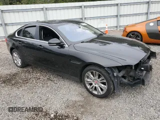 2017 Jaguar XF 35t Premium with VIN SAJBD4BVXHCY35547, listed as a Copart auction lot 85665484 with 85,229 mi miles and Salvage Title. Bid and sale history available at carsss.com. Image 4.