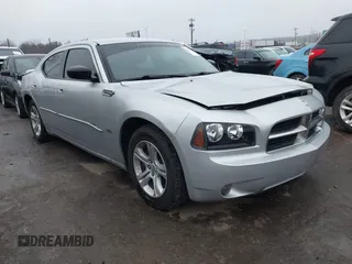 2006 Dodge Charger with VIN 2B3KA43GX6H266637, listed as a IAAI auction lot 41475175 with 220,843 mi miles. Bid and sale history available at carsss.com. Image 1.
