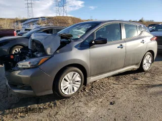 2025 Nissan LEAF S with VIN 1N4AZ1BV3SC561857, listed as a Copart auction lot 81076944 with 4,410 mi miles and Salvage Title. Bid and sale history available at carsss.com. Image 1.