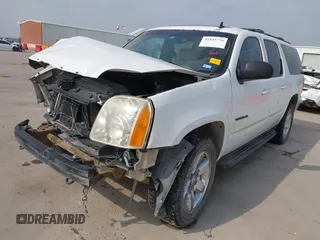 2007 GMC Yukon XL SLT with VIN 1GKFC16047R185002, listed as a IAAI auction lot 41933776 with 189,187 mi miles. Bid and sale history available at carsss.com. Image 19.