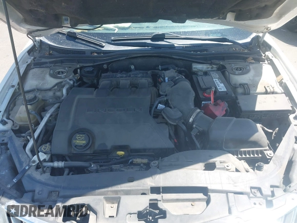 2011 Lincoln MKZ with VIN 3LNHL2JC2BR772688, listed as a IAAI auction lot 42525389 with 127,530 mi miles and . Bid and sale history available at DreamBid. Image 10.