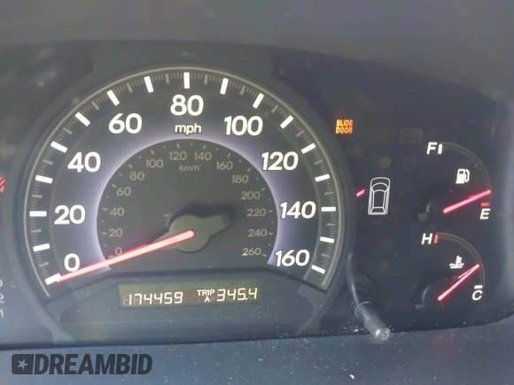 2005 Honda Odyssey EX-L with VIN 5FNRL38625B421123, listed as a IAAI auction lot 41886027 with 174,459 mi miles. Bid and sale history available at carsss.com. Image 7.