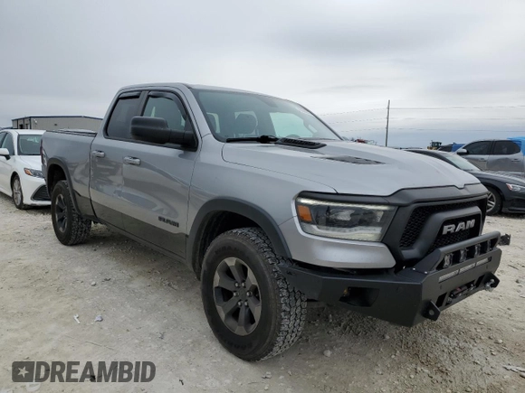 2019 Ram 1500 Rebel z VIN 1C6SRFET0KN841074, wystawiony jako Copart lot #45288845 z przebiegiem 74 013 mil mil oraz Szkoda całkowita • Salvage title. Historia ofert i sprzedaży dostępna na DreamBid. Obrazek 4.