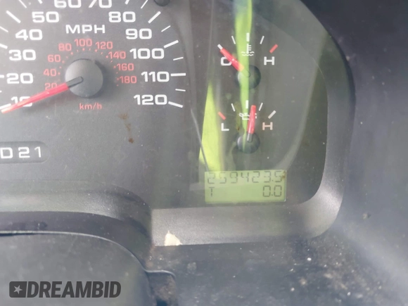 2006 Ford F-150 XLT with VIN 1FTPX125X6KD32131, listed as a IAAI auction lot 42450582 with 259,423 mi miles and . Bid and sale history available at DreamBid. Image 7.