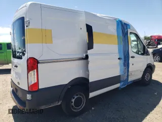 2015 Ford Transit Cargo z VIN 1FTNR1CG0FKA53031, wystawiony jako Copart lot #57058125 z przebiegiem 158 378 mil mil oraz Szkoda całkowita • Salvage title. Historia ofert i sprzedaży dostępna na DreamBid. Obrazek 3.